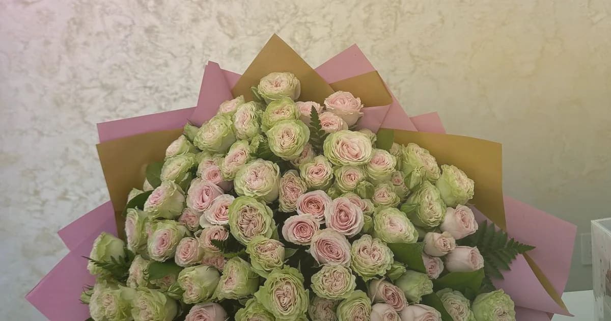 April Fools' Day flowers social share image with parrot tulips, striped tulips, and ranunculus, tulip pink, sunny yellow, and spring green tones, and premium Lina Flowers styling